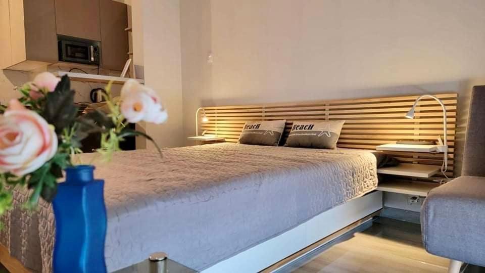 N-Joy Apartment Peraía エクステリア 写真